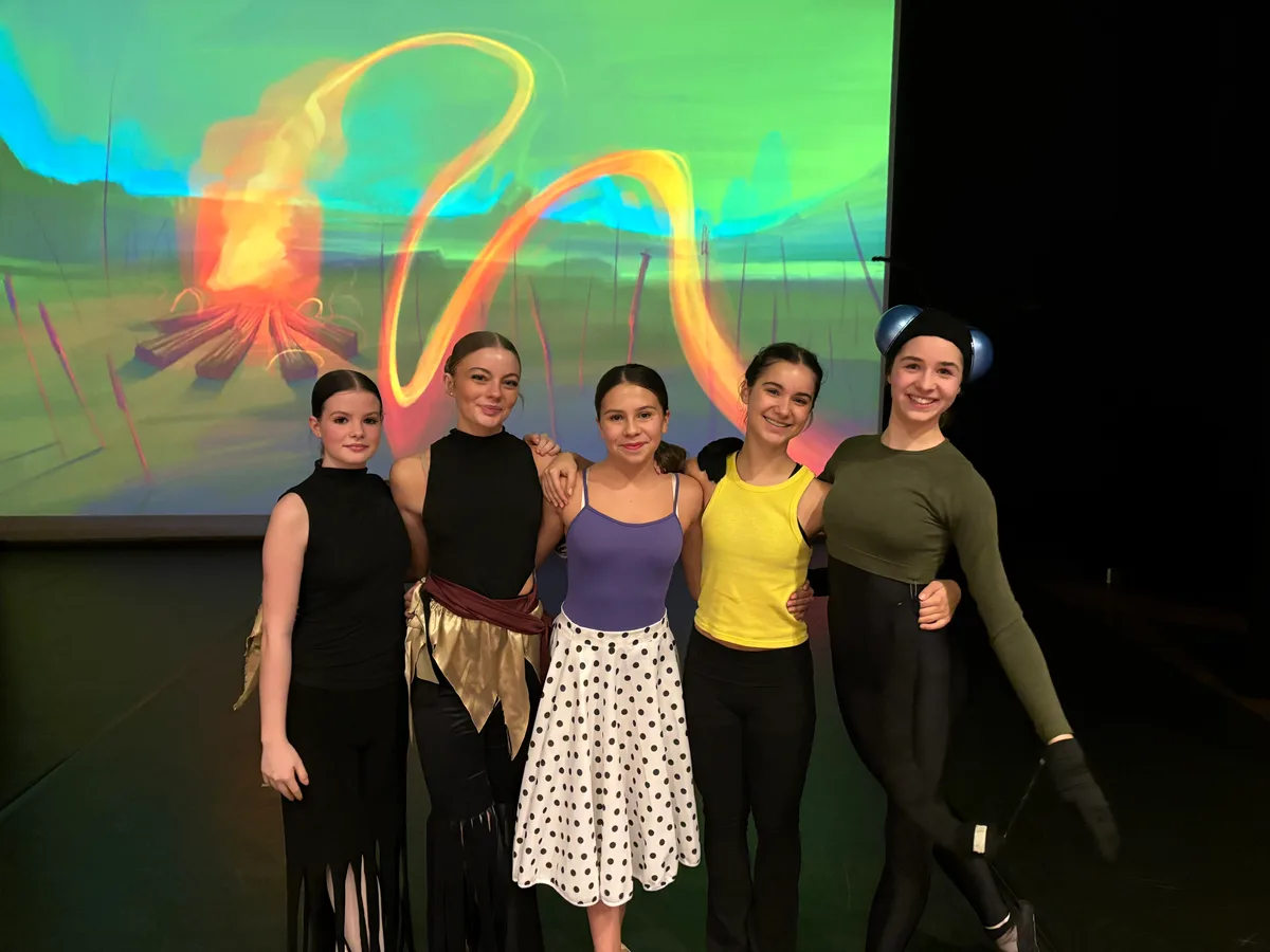 Von links: Ronja Sidler, Aline Lörtscher, Carolina Silva, Vanessa Contreras, Elina Weber. Tänzerinnen der Ballettschule.